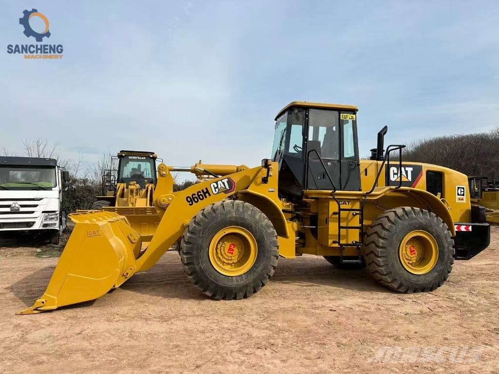 CAT 966H Gumikerekes homlokrakodók