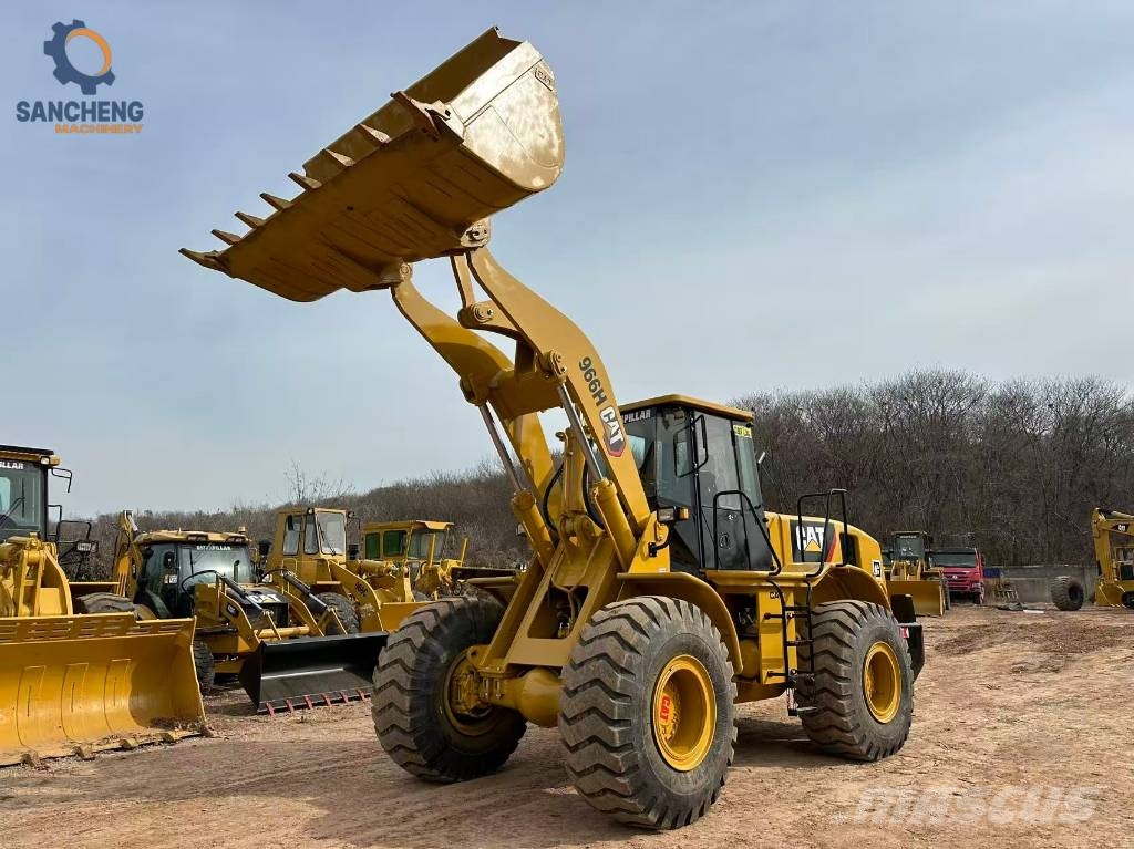 CAT 966H Gumikerekes homlokrakodók