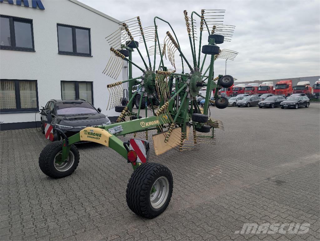 Krone SWADRO TC 880 Kendi yürür saman makinaları