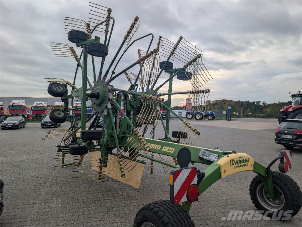 Krone SWADRO TC 880 Kendi yürür saman makinaları