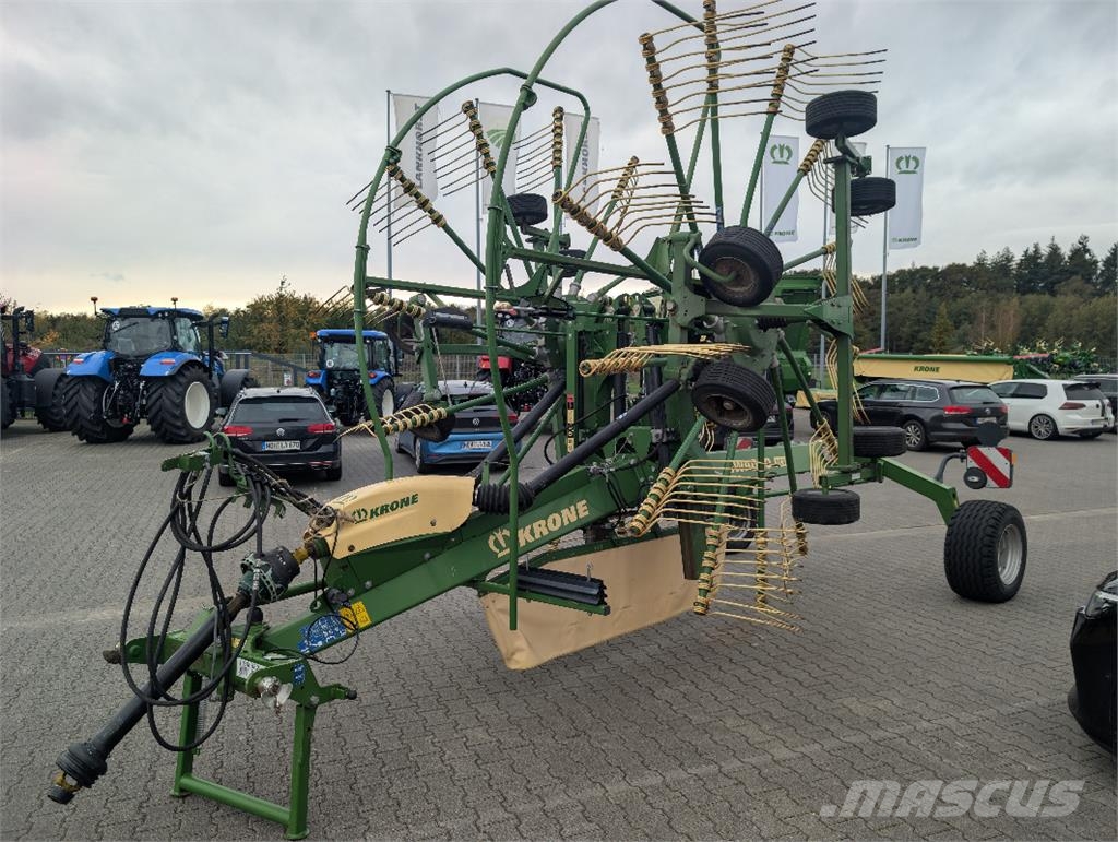 Krone SWADRO TC 880 Kendi yürür saman makinaları