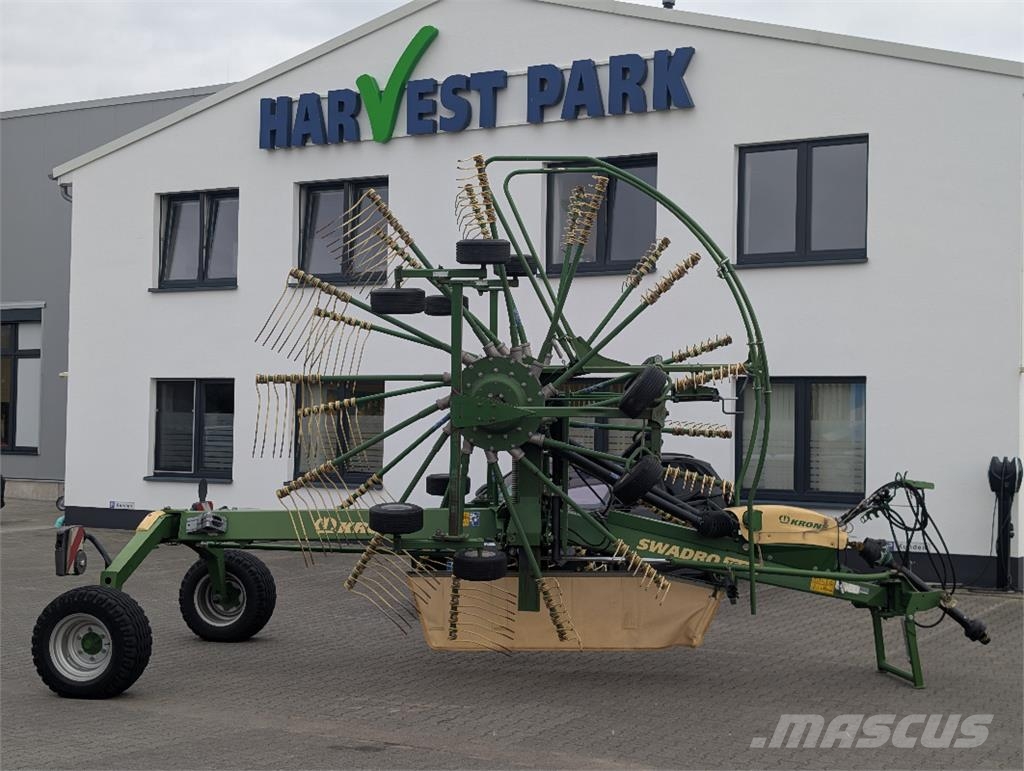 Krone SWADRO TC 880 Kendi yürür saman makinaları