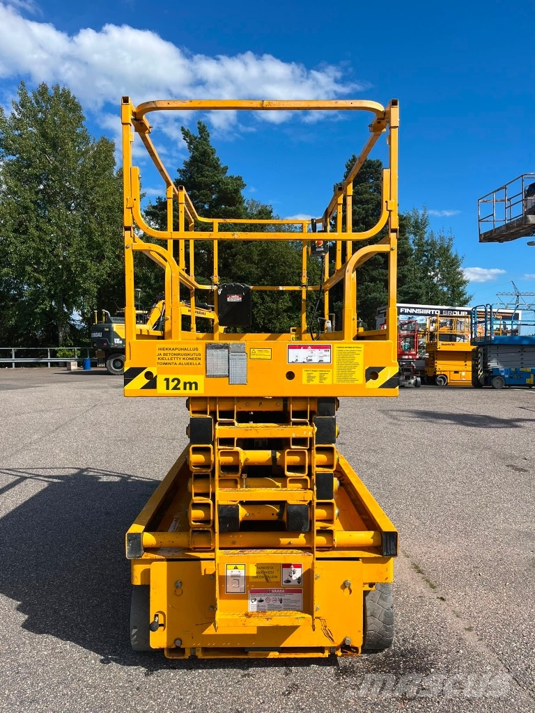 Haulotte Compact 14 Šķerveida pacēlāji