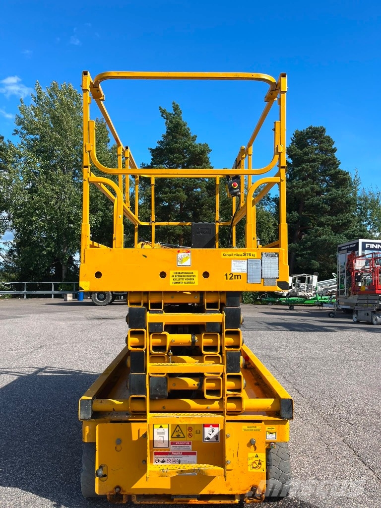 Haulotte Compact 14 Šķerveida pacēlāji
