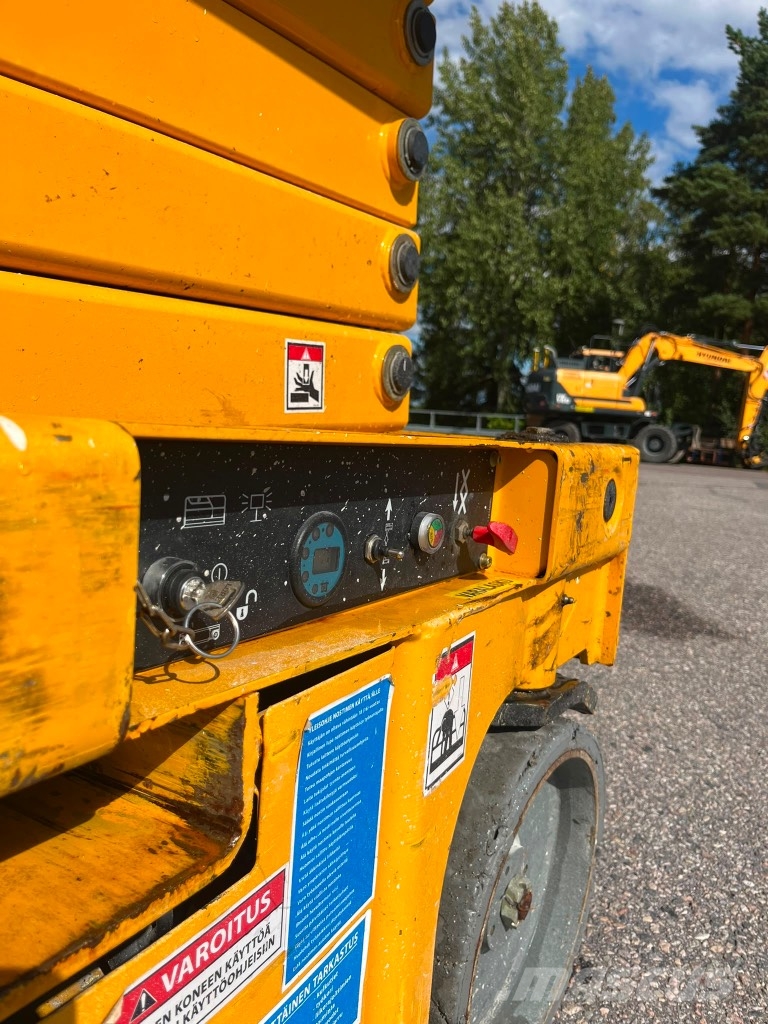 Haulotte Compact 14 Šķerveida pacēlāji