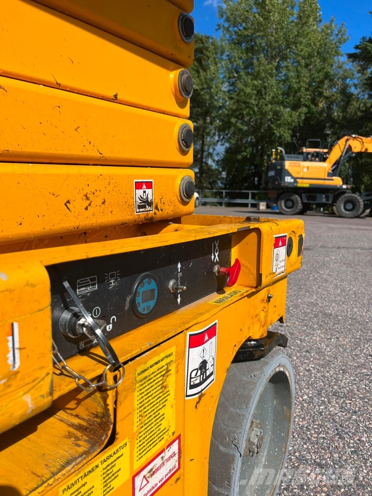 Haulotte Compact 14 Šķerveida pacēlāji