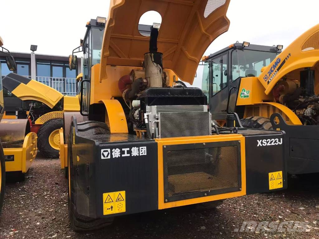 XCMG XS 223 J Грунтовые катки