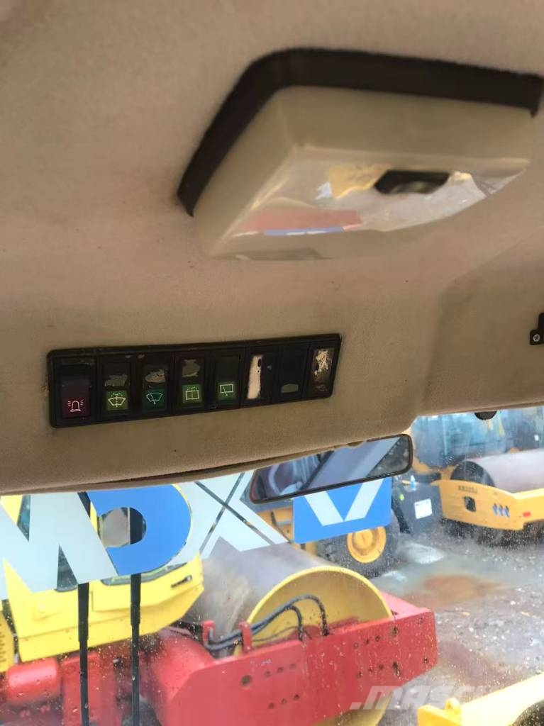 XCMG XS 223 J Грунтовые катки