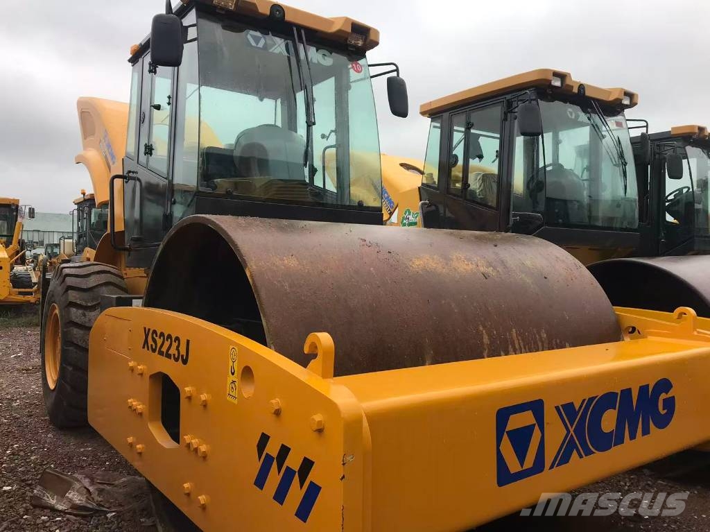 XCMG XS 223 J Грунтовые катки