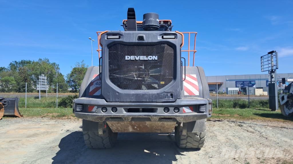 Develon DL 420-7 لوادر بعجل