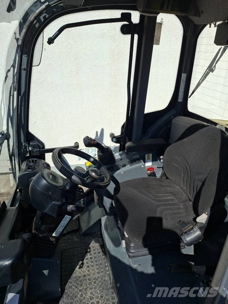 Wacker Neuson WL 34 لوادر بعجل