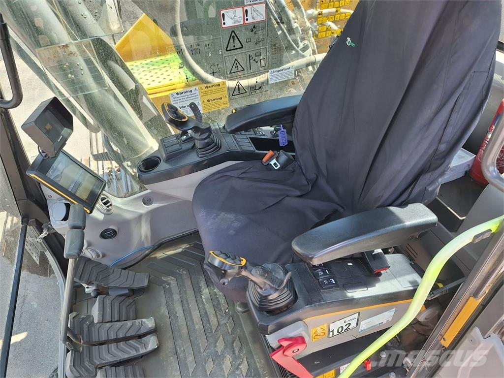 Volvo EC220EL PYÖRITTÄJÄLLÄ Roomikekskavaatorid