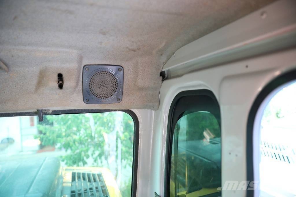 Sumitomo SH120A-3 Koparki gąsienicowe