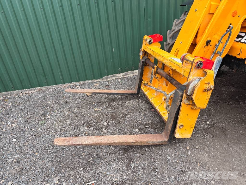 JCB 541-70 7 Meter Telehandler Telescopic handlers
