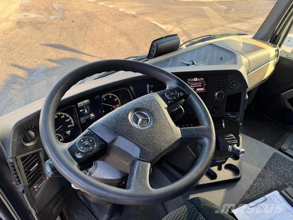 Mercedes-Benz Actros 1936 4X2 - EURO 6 SPOILERS 中古トラクターヘッド | トレーラーヘッド