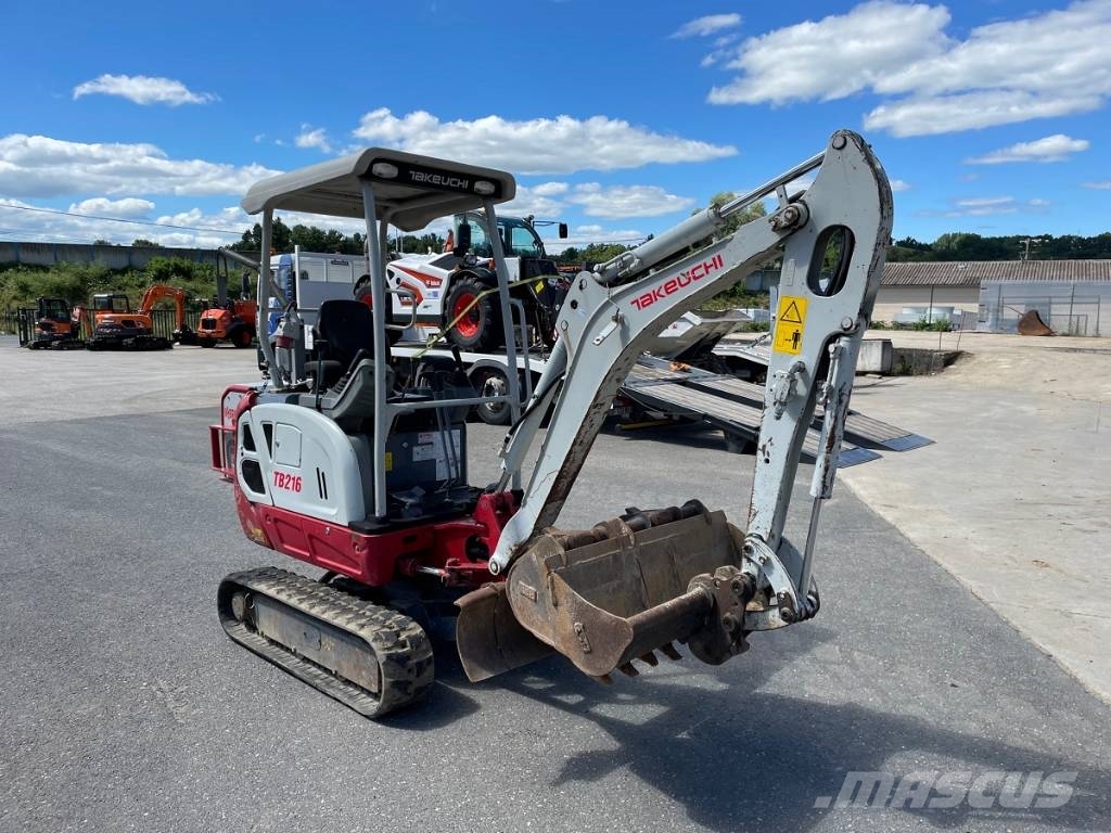 Takeuchi TB 216 H حفارات خاصة