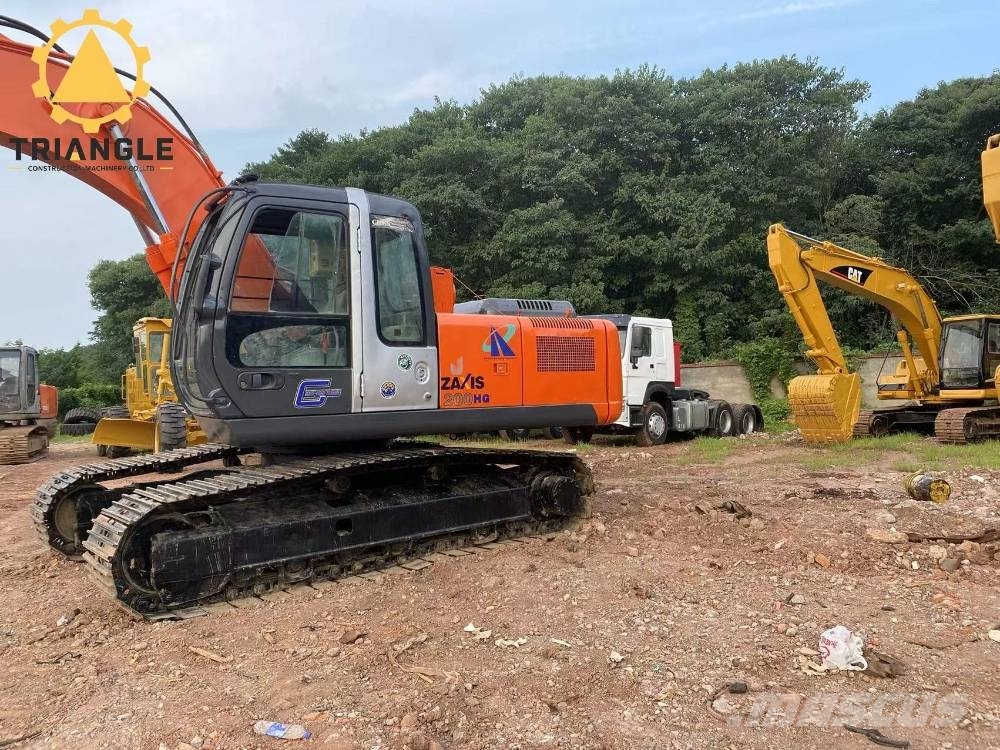 Hitachi ZX 200 Telakaivukoneet