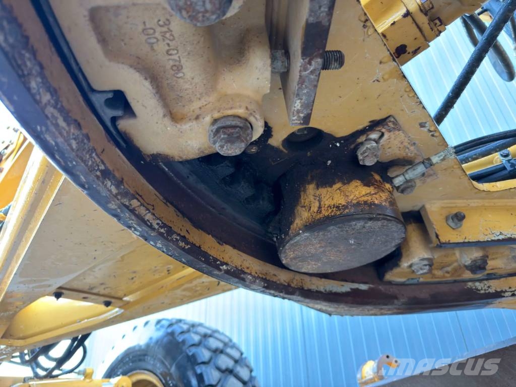 CAT 140M3 Grejdery