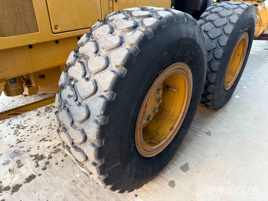 CAT 140M3 Grejdery