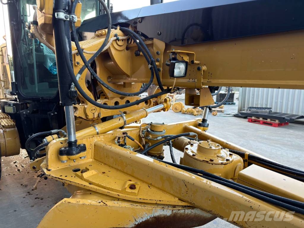 CAT 140M3 Grejdery
