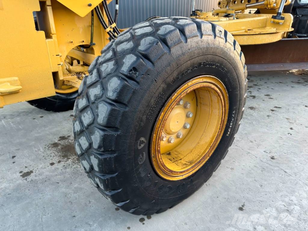 CAT 140M3 Grejdery