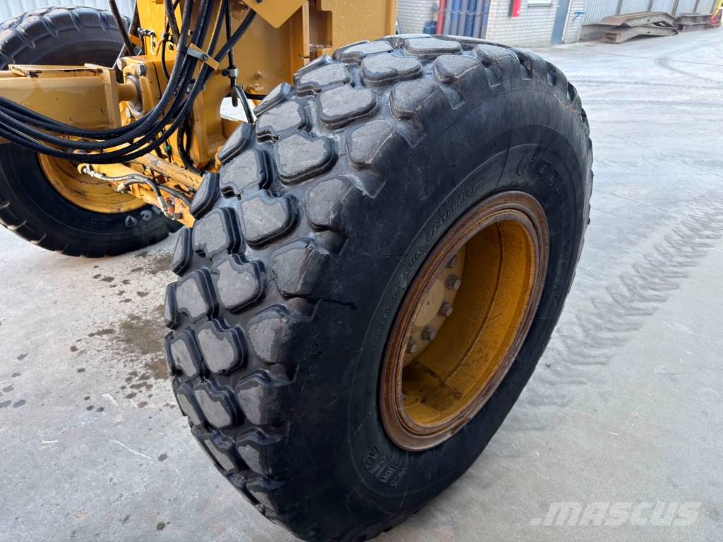 CAT 140M3 Grejdery
