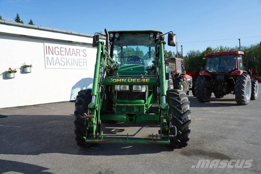 JOHN DEERE 5820 / XCR942 Traktorid