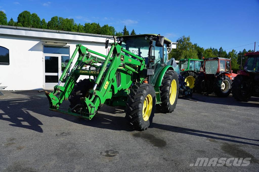 JOHN DEERE 5820 / XCR942 Traktorid