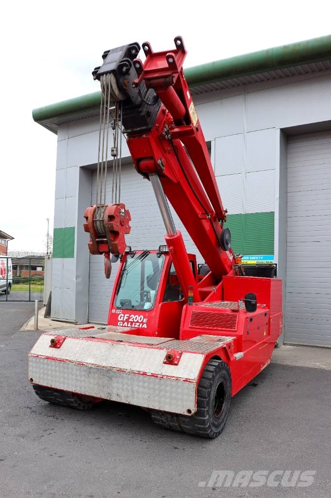 Galizia GF200E 小型起重機