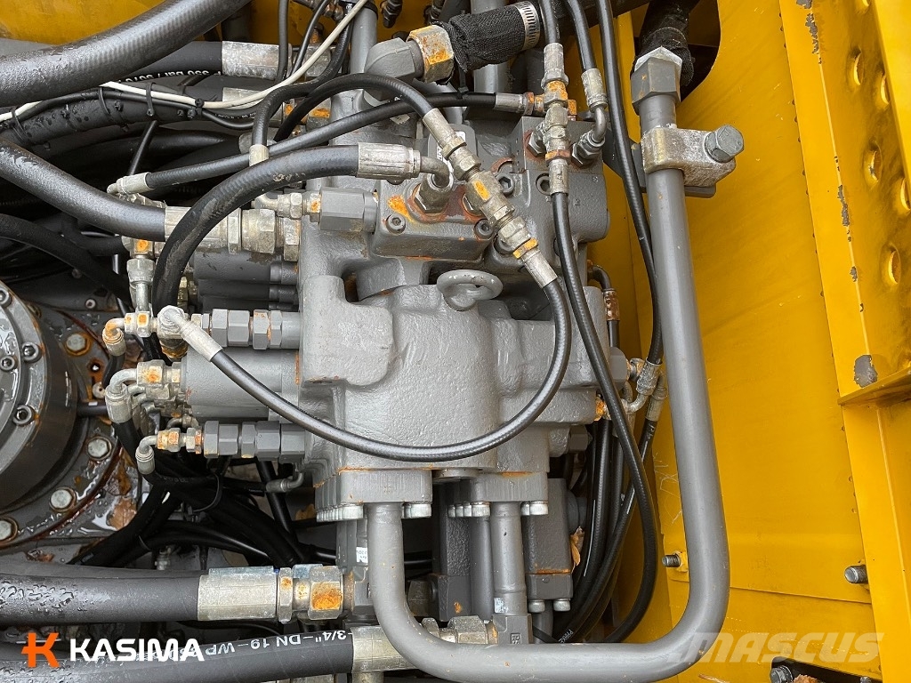 Volvo EC210BLC main hydraulic distributor Hydraulics