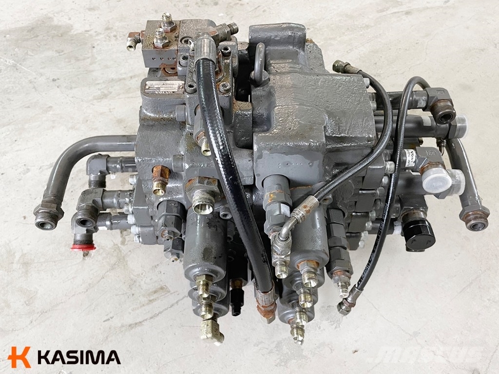 Volvo EC210BLC main hydraulic distributor Hydraulics
