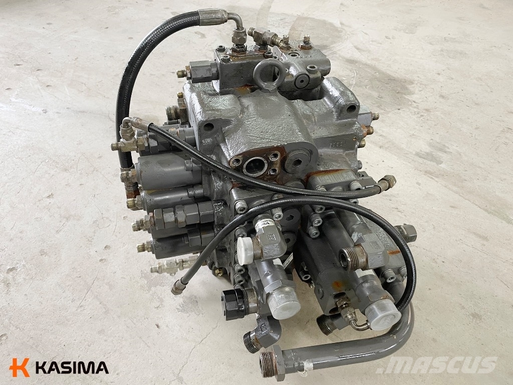 Volvo EC210BLC main hydraulic distributor Hydraulics