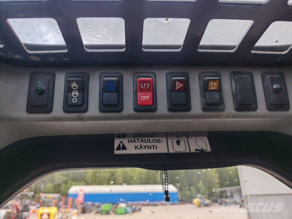 Bobcat S 130 *1-OMISTAJA* Міні-навантажувачі