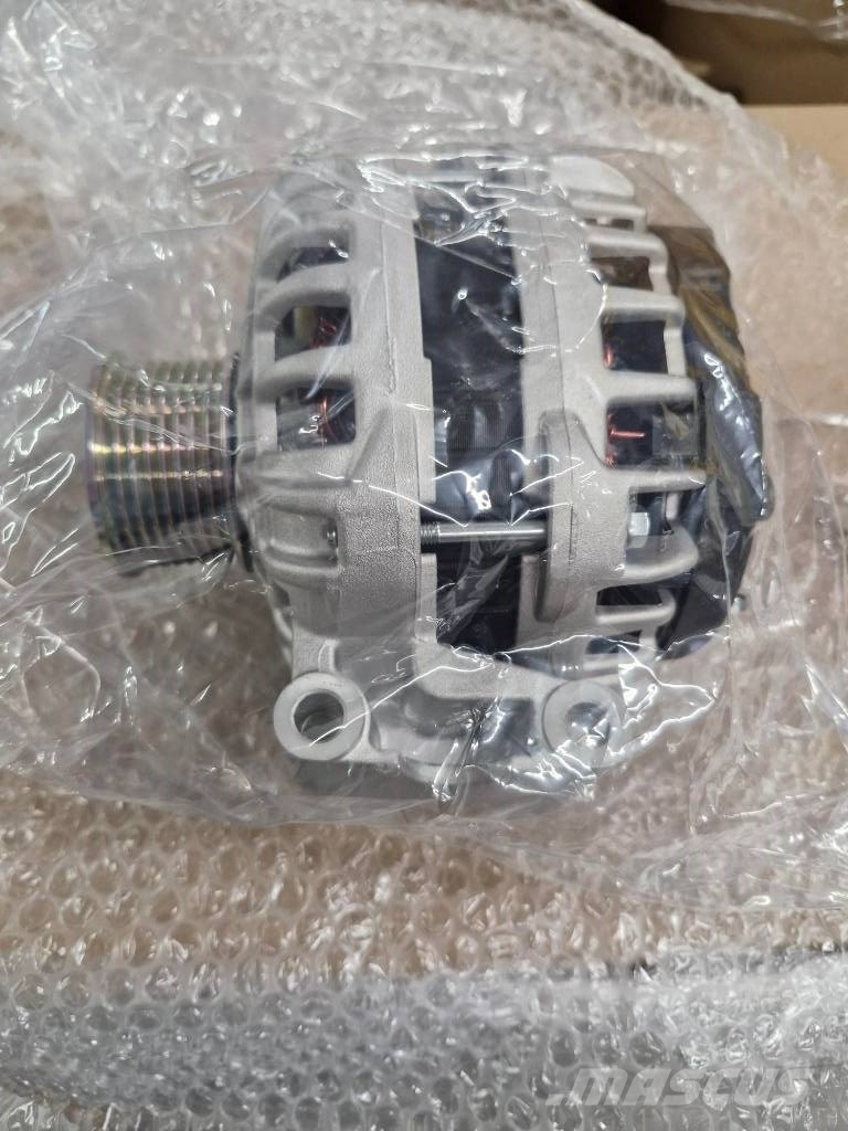 Hitachi ALTERNATEUR ZX160/180-7 / YA00077016, SERVON S, Bretagne