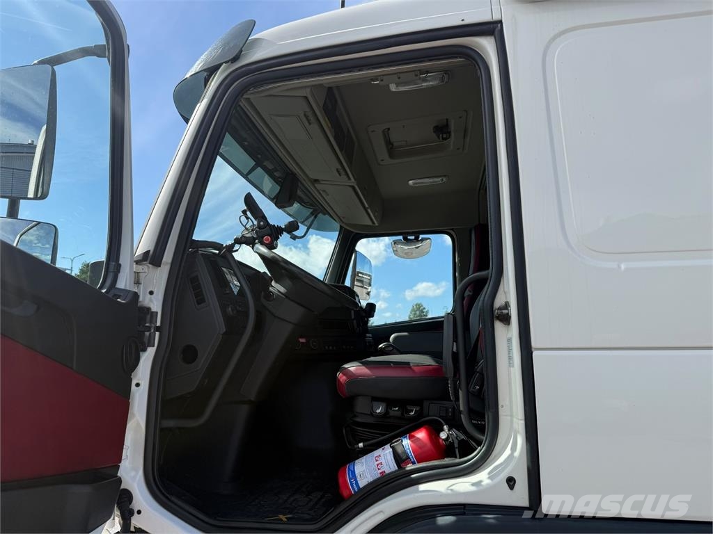 Volvo FMX460 6x2*4 شاحنات الرافعات