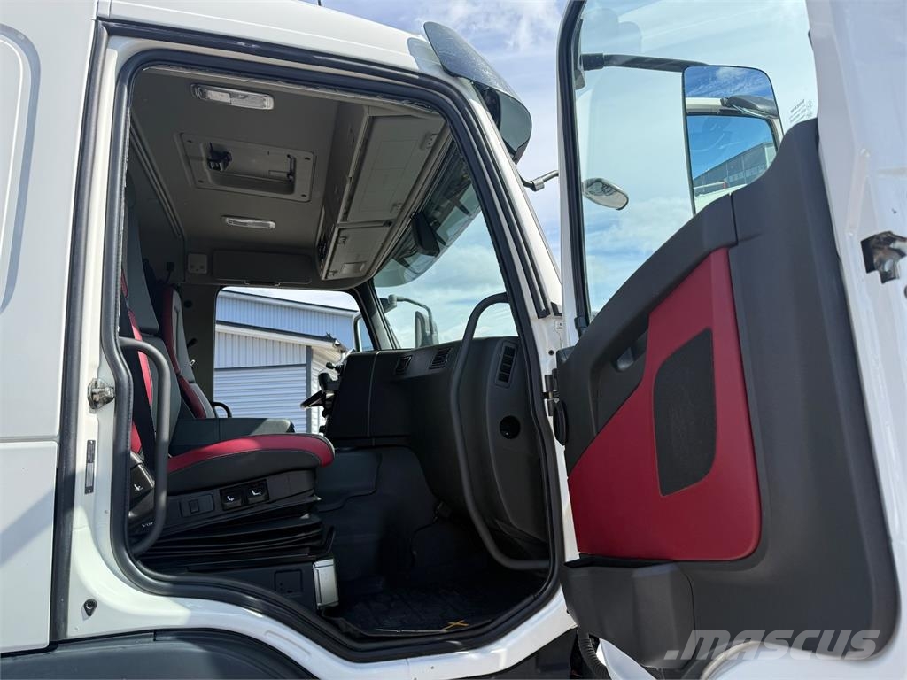 Volvo FMX460 6x2*4 شاحنات الرافعات