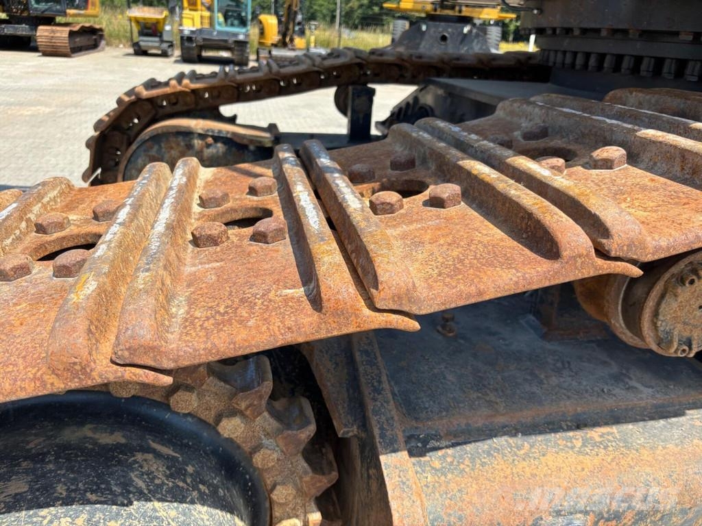 CAT 352 Raupenbagger