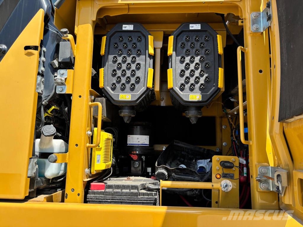 CAT 352 Raupenbagger