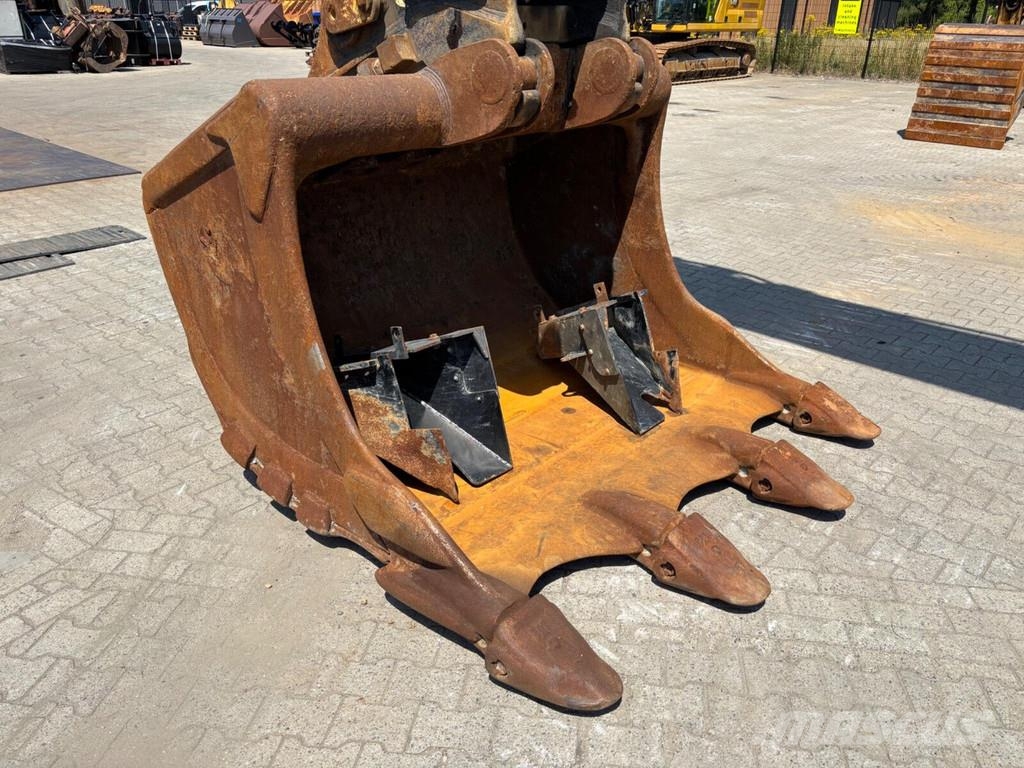 CAT 352 Raupenbagger
