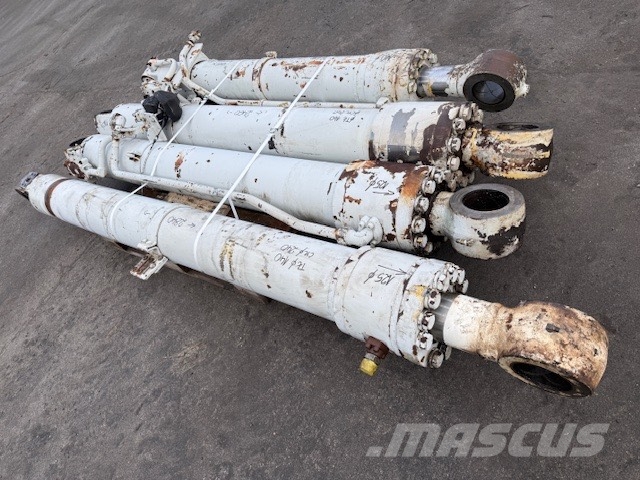 Komatsu PC 600 LC-6K PARTS ONLY Excavatoare pe șenile