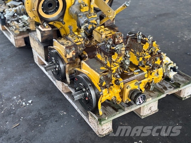 Komatsu PC 600 LC-6K PARTS ONLY Excavatoare pe șenile