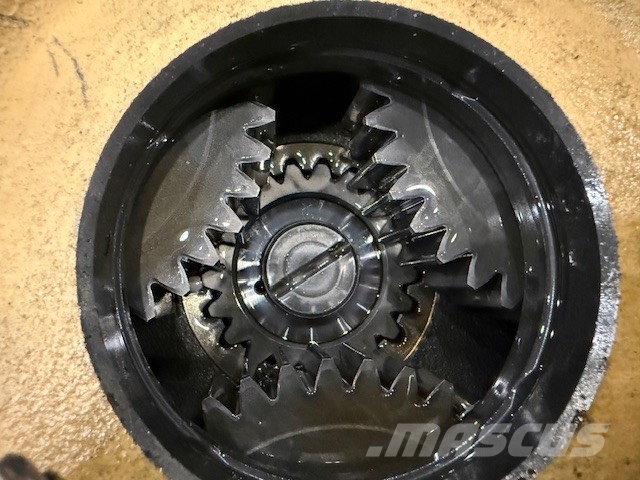 Komatsu PC 600 LC-6K PARTS ONLY Excavatoare pe șenile