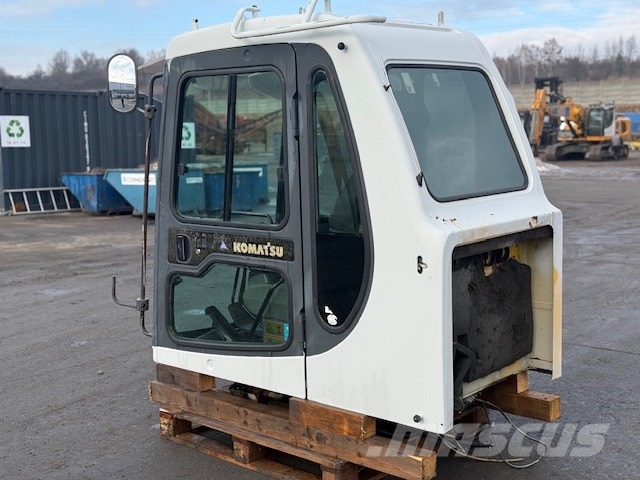 Komatsu PC 600 LC-6K PARTS ONLY Excavatoare pe șenile