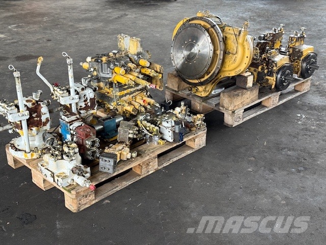 Komatsu PC 600 LC-6K PARTS ONLY Excavatoare pe șenile