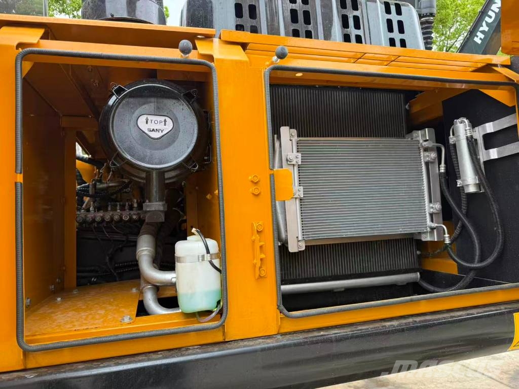 Sany SY 215 C Raupenbagger