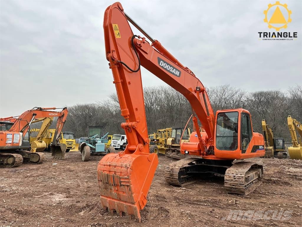 Doosan DH 220 Bagri goseničarji