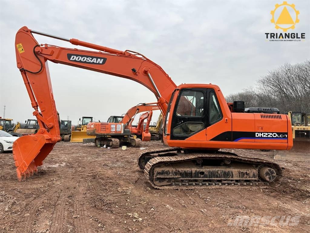 Doosan DH 220 Bagri goseničarji
