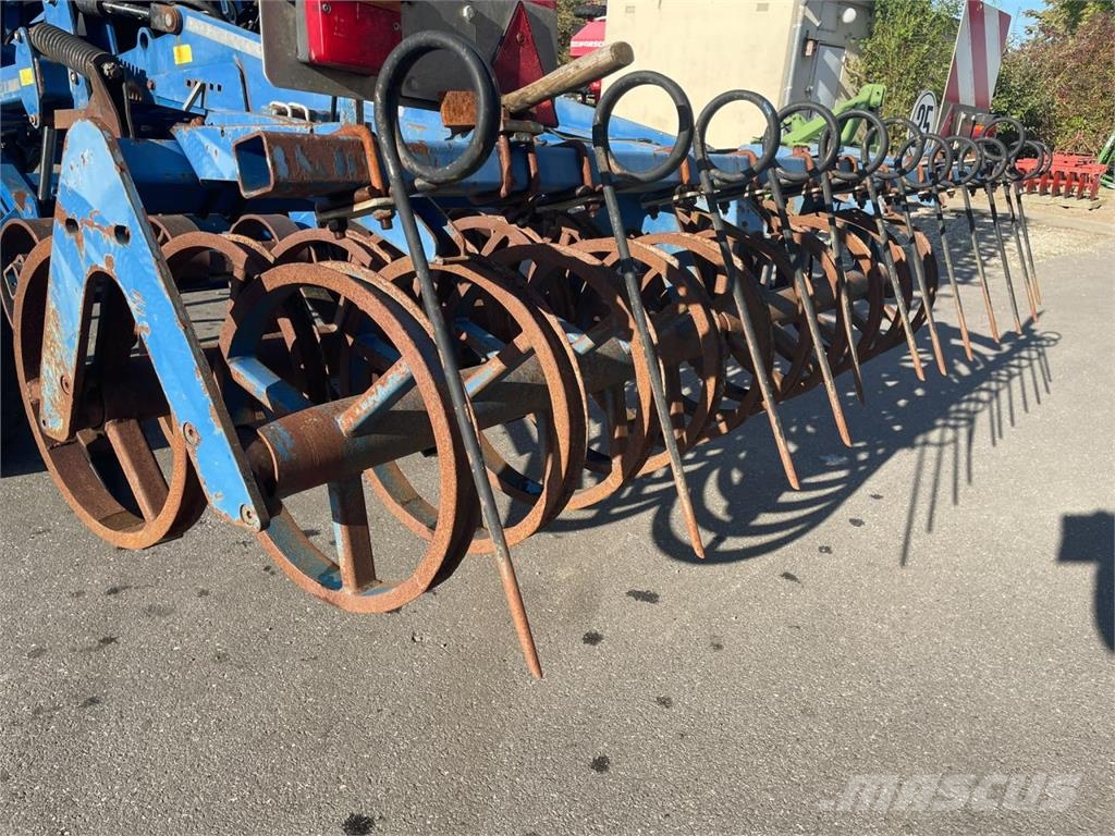 Köckerling Vector 570 / 800 Neuer Preis ! Déchaumeur, cultivateur