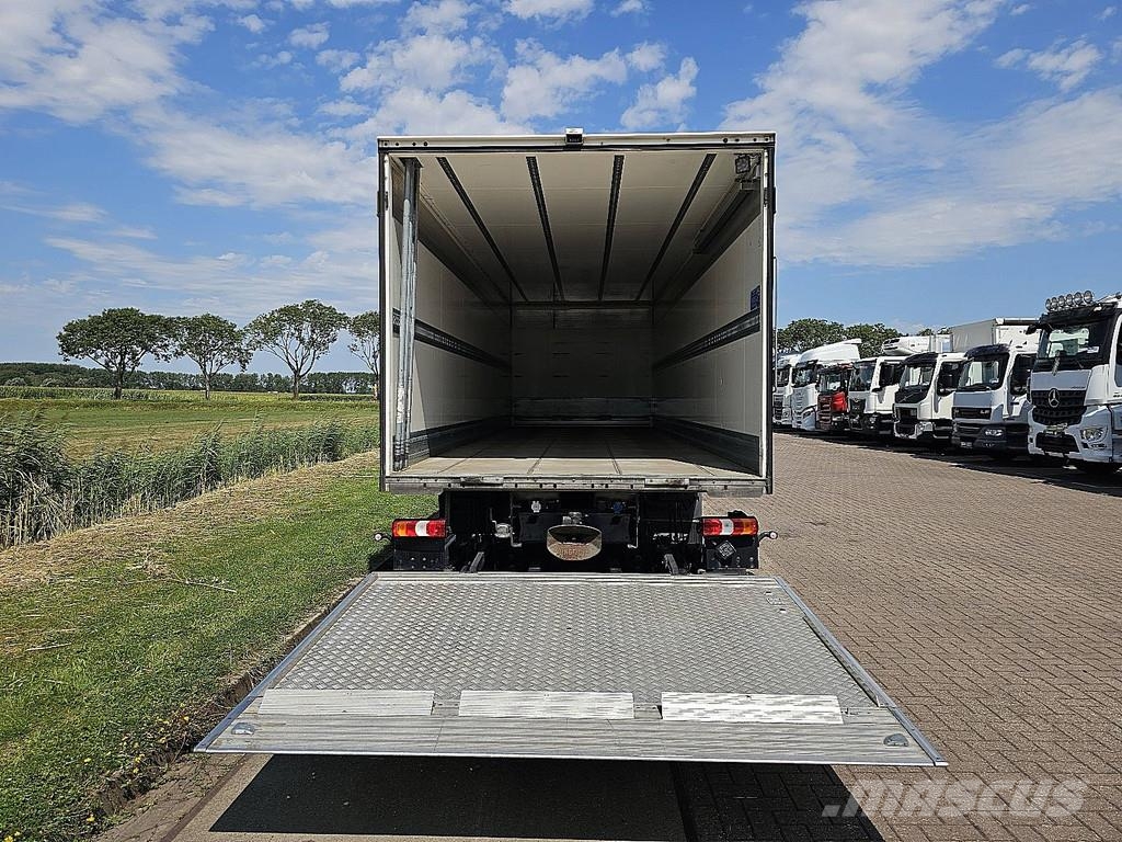 Mercedes-Benz ATEGO 1530 LIFT AIRCO 7.2T PAYL Camiones con caja de remolque