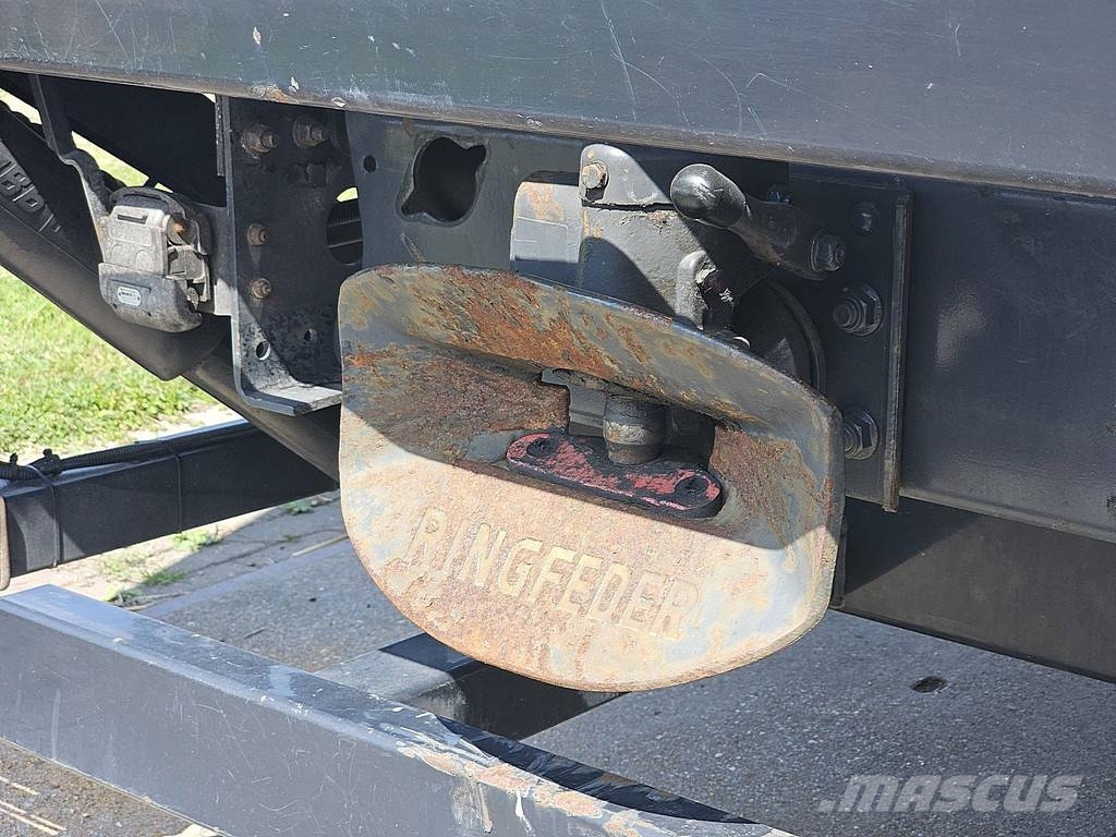 Mercedes-Benz ATEGO 1530 LIFT AIRCO 7.2T PAYL Camiones con caja de remolque